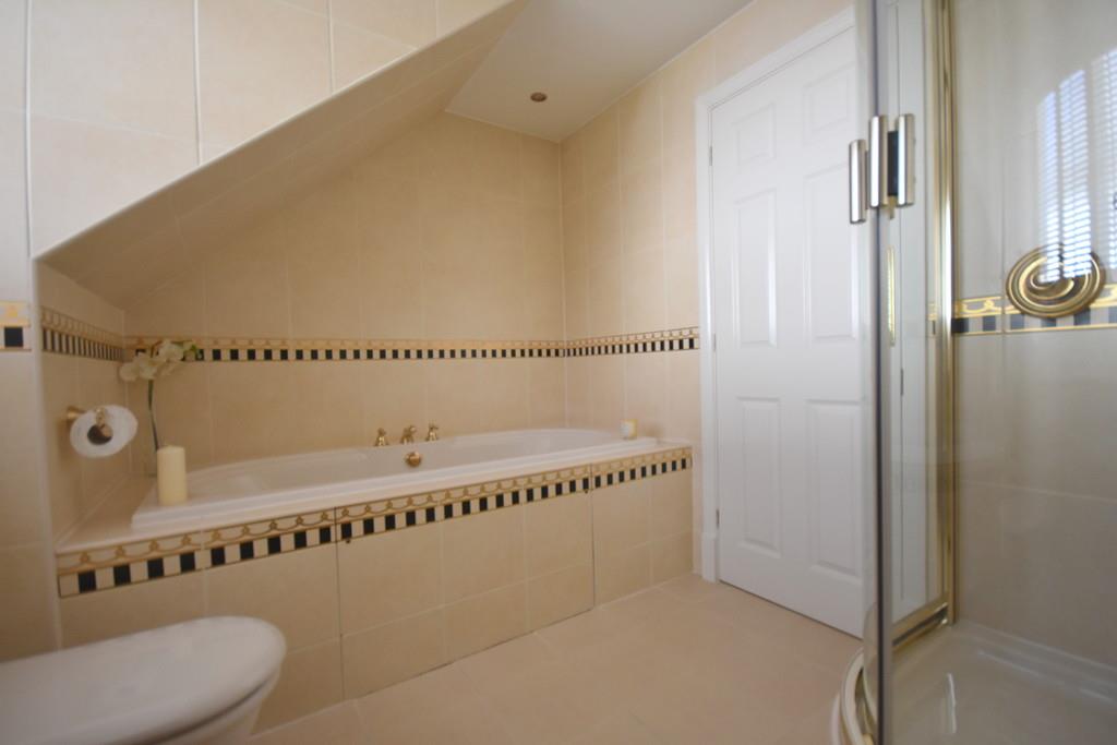 2 The Oaklands, Pen-Y-Turnpike Road, Dinas Powys, CF64 4HH